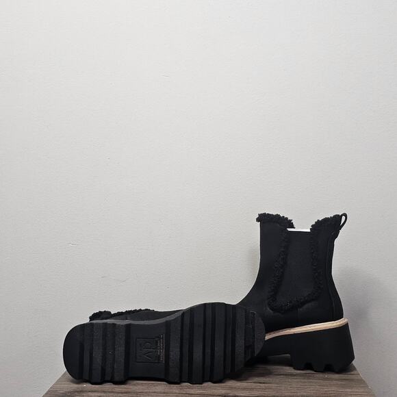 Dolce Vita Women's Vandi Mixed Media Chelsea Boots Size 6 Black NWT - Picture 5 of 6
